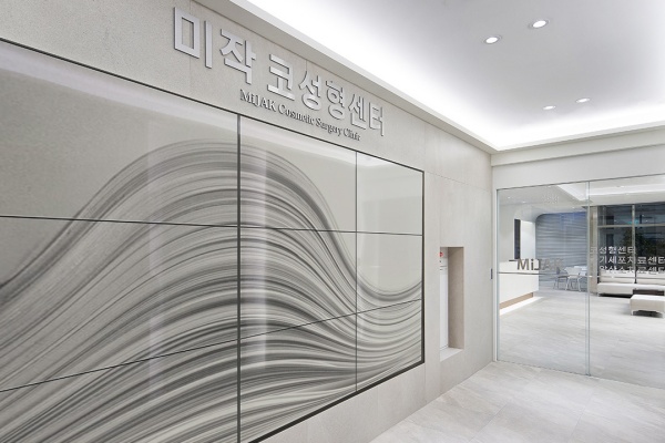 韩国Mijak整形外科鼻修复怎么样?自体肋软骨、挛缩鼻矫正和新沙站地址解析
